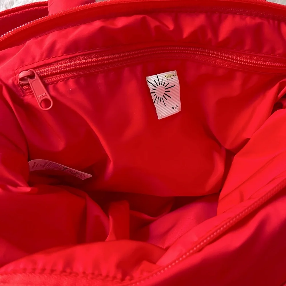 NWOT OFFLINE by Aerie Puff Love Mini Tote Resort Red - Picture 6 of 11